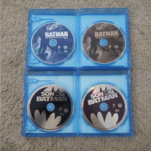Batman Animated Movie Blu-ray Duo PRE-OWNED - Picture 4 of 5